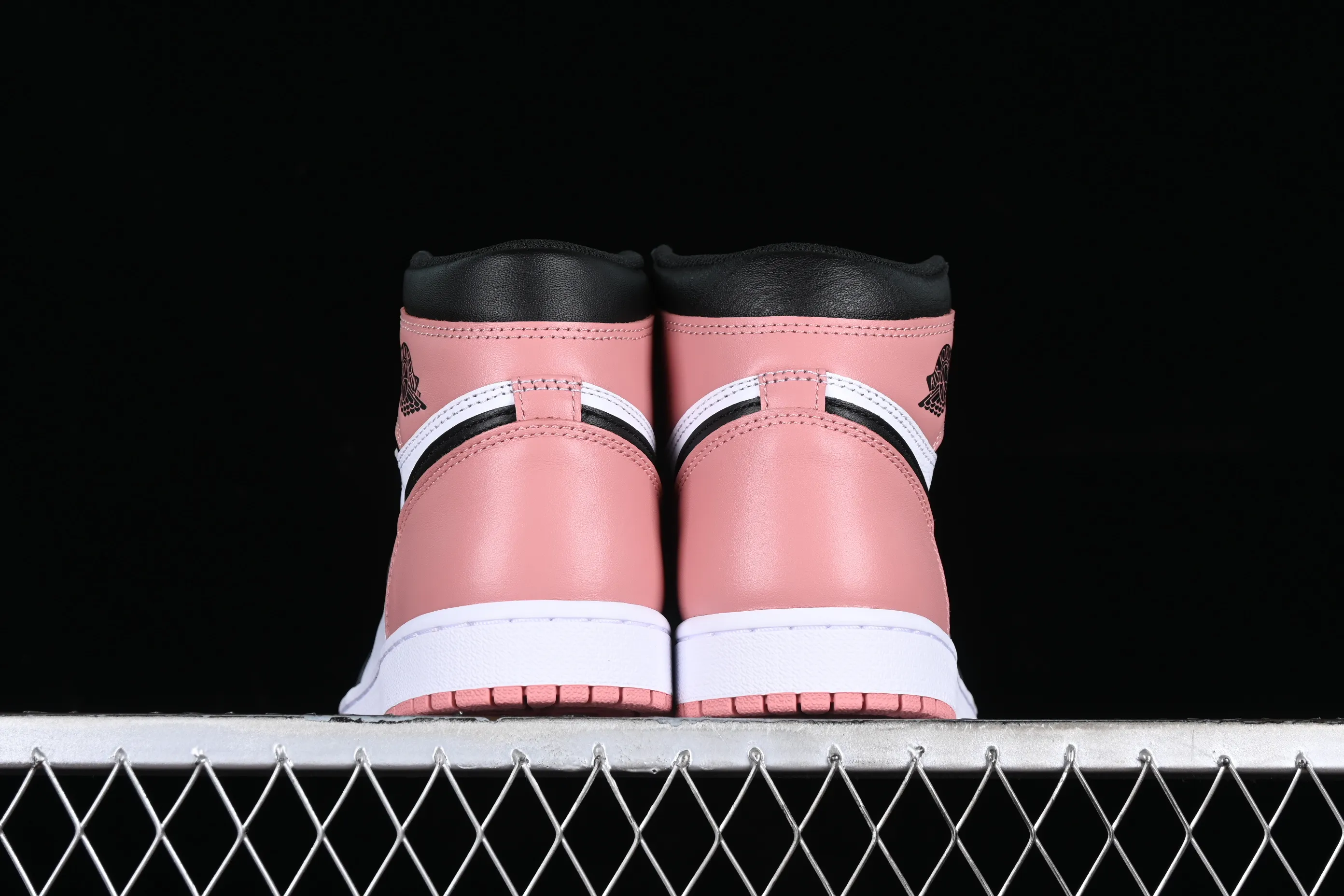 All categories Air Jordan Jordan series basketball shoes Air Jordan 1 High GX foreign trade version Air Jordan 1 Retro High OG "Rust Pink" AJ1 Joe 1 light pink 861428-101